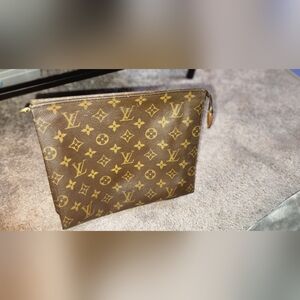 Lv toiletry bag